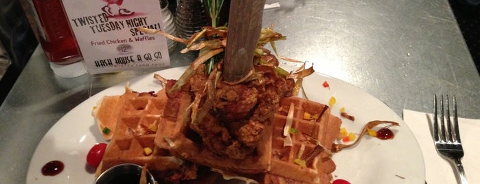 Hash House a Go Go is one of Lucia 님이 저장한 장소.