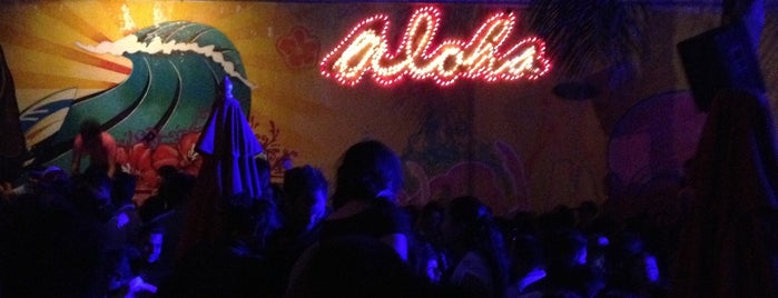 Aloha Bar is one of Gdl.