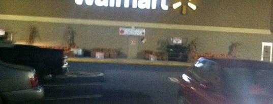 Walmart Supercenter is one of Tempat yang Disukai Sandra.