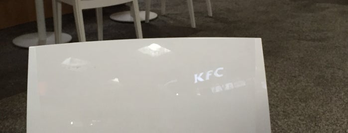 KFC is one of Orte, die Reşat gefallen.