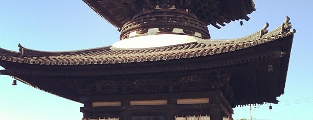 勝鬘院愛染堂 is one of 多宝塔 / Two Storied Pagoda in Japan.