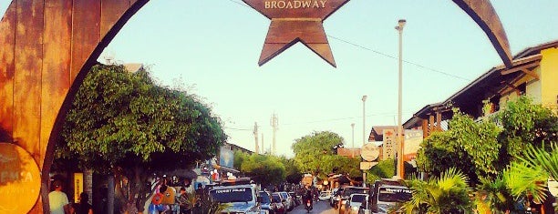 Broadway is one of Ceará.
