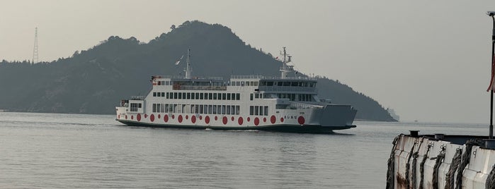 四国フェリー 宇野港ターミナル is one of フェリーターミナル Ferry Terminals in Western Japan.