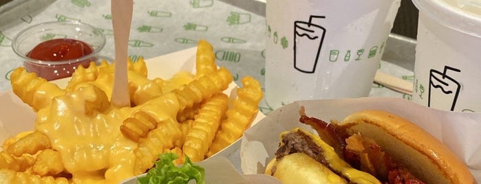 Shake Shack is one of Singapore-to-do.
