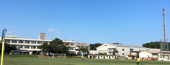 石滝サッカー場 is one of 廃校転用したサッカーグラウンド.