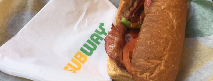 Subway is one of The 11 Best Places for Apple Juice in Washington.