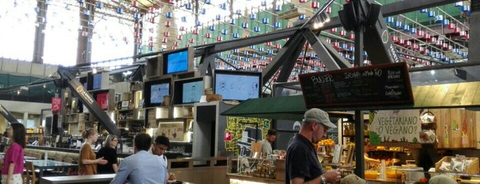 Mercato Centrale is one of Essential NYU: Florence.