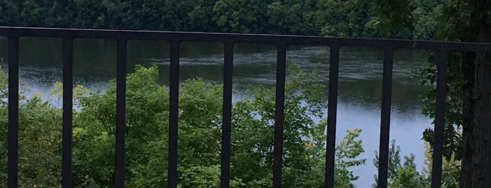 Mississippi River Gorge Scenic Overlook is one of Alan’s Liked Places.