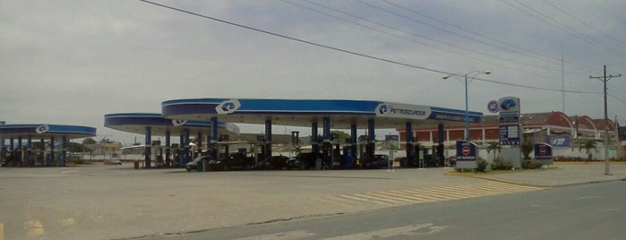 Petrocomercial is one of lugares.