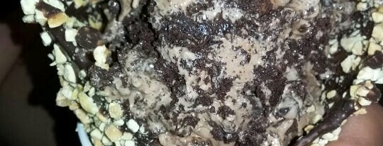 Cold Stone Creamery is one of The 11 Best Places for a Dark Chocolate in Pacific Beach, San Diego.