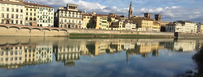 Ponte alle Grazie is one of Lugares favoritos de CaliGirl.