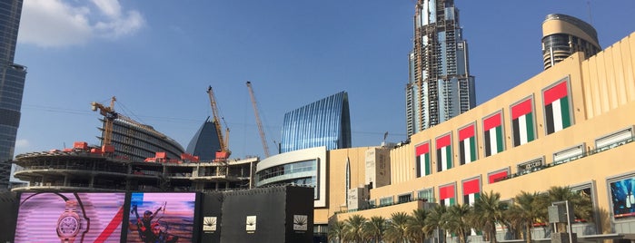 The Dubai Fountain is one of สถานที่ที่ CaliGirl ถูกใจ.