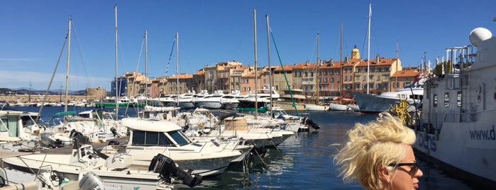 Port de Saint-Tropez is one of สถานที่ที่ CaliGirl ถูกใจ.