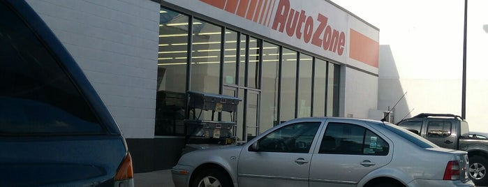 AutoZone is one of สถานที่ที่ Eduardo ถูกใจ.
