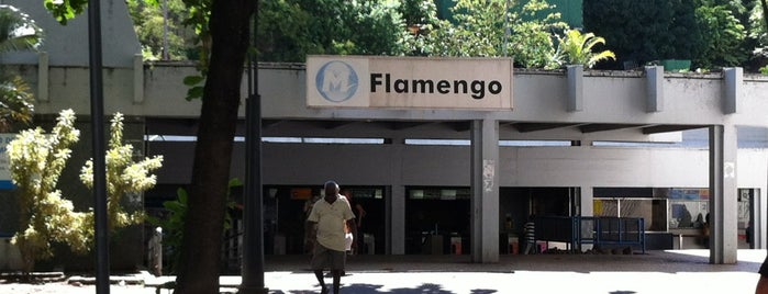 MetrôRio - Estação Flamengo is one of สถานที่ที่ Jefferson ถูกใจ.