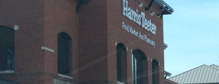 Harris Teeter is one of Alfredoさんのお気に入りスポット.