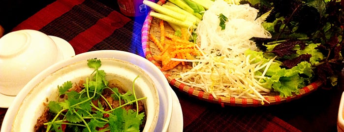 Hồng (Pink) Restaurant is one of Hanoi food lover.