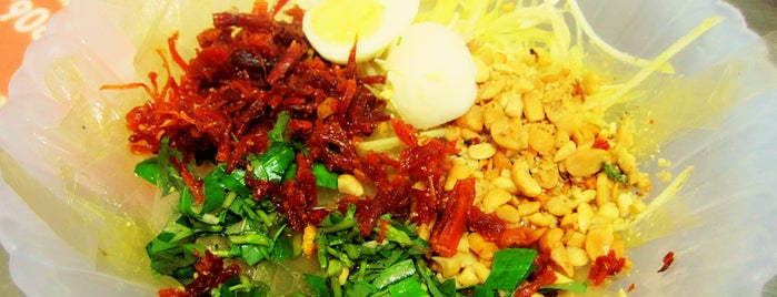 Bánh Tráng Tây Ninh Bé O is one of Hanoi food lover.