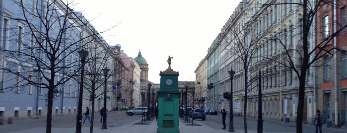 Малая Конюшенная улица is one of Питер.