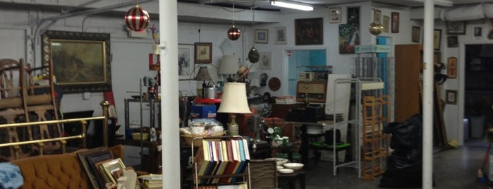 GC5 Vintage & Gifts is one of Thrift Shops.
