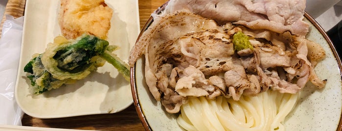 Udon Kyutaro is one of Lunch near Honmachi, Ōsaka.