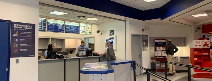 US Post Office is one of Tempat yang Disukai Bob.