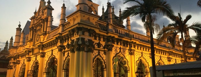 Abdul Gaffoor Mosque is one of Singapore.