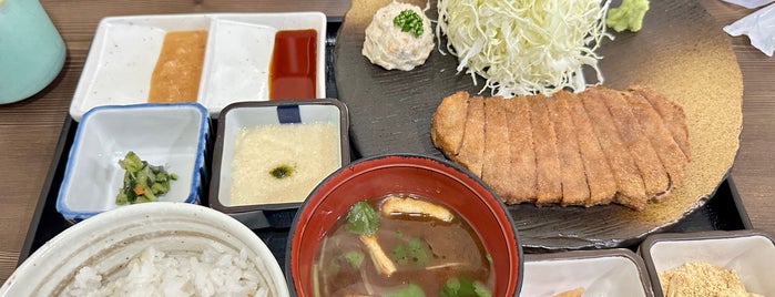 牛かつ もと村 難波店 is one of 🇯🇵 (Japan • Food).