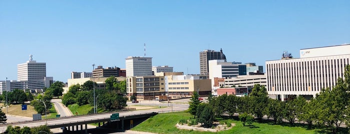City of Topeka is one of 🌃Every US (& PR) Place With Over 100,000 People🌇.