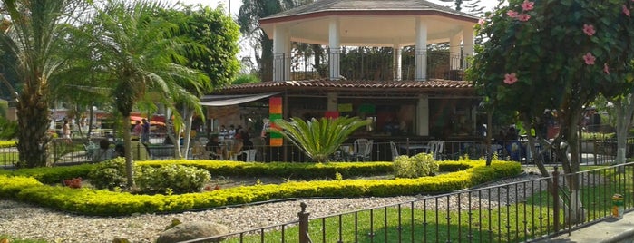Centro Xochitepec is one of Lieux qui ont plu à Jennice.