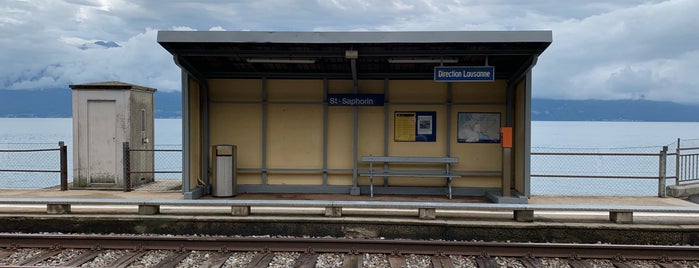 Gare de St-Saphorin is one of Genebra SUÍÇA.