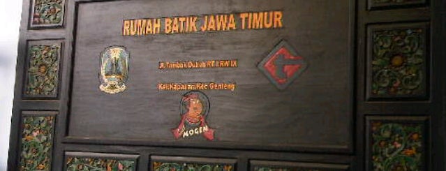 Rumah Batik Jawa Timur is one of tour surabaya.
