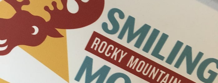 Smiling Moose Rocky Mountain Deli is one of Usaj'ın Beğendiği Mekanlar.