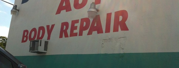 Donny's Auto Body Repair is one of สถานที่ที่ Marjorie ถูกใจ.