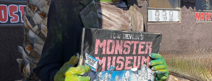 Tom Devlins Monster Museum is one of สถานที่ที่ Todd ถูกใจ.