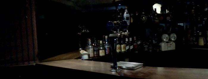 Bar Don Rodrigo is one of Tempat yang Disukai Cynthya.
