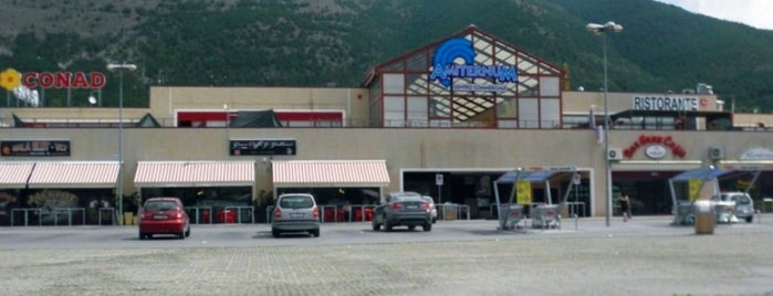 Centro Commerciale Amiternum is one of Lugares favoritos de Lefteris.