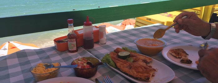 Verdes Mares Bar e Restaurante is one of Lugares favoritos de Maria Bernadete.