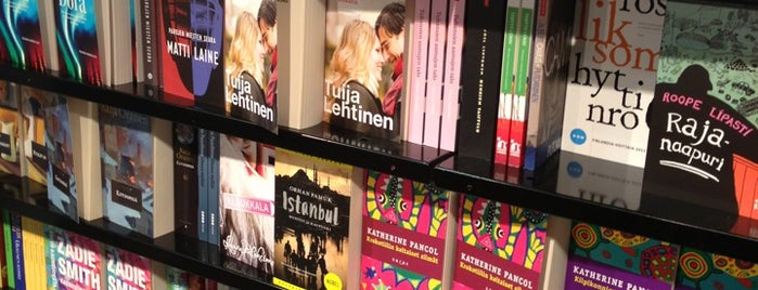 Suomalainen Kirjakauppa is one of Lugares favoritos de Hannele.