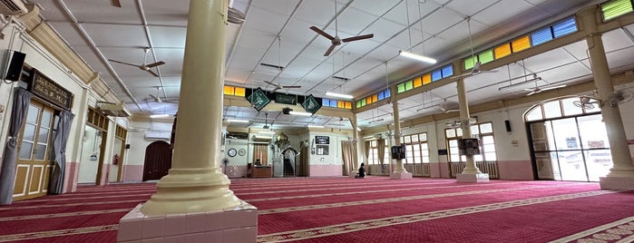 Masjid Kampung Tok Ku is one of Masjid & Surau #5.