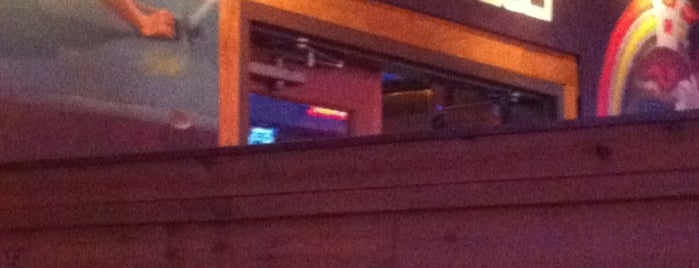 Logan's Roadhouse is one of Chadさんのお気に入りスポット.