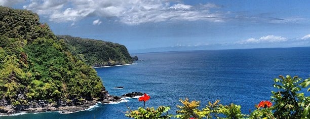 Road To Hana is one of Maui.