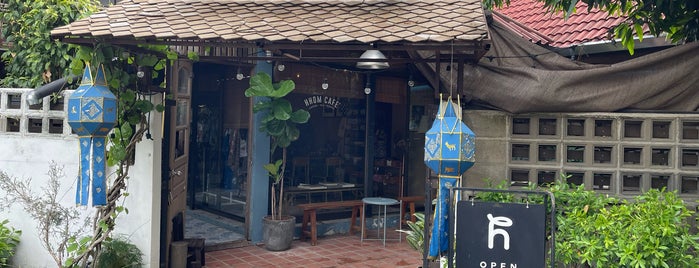 Hhom Cafe is one of KO PHI-PHI DON.