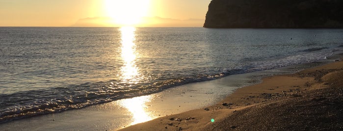 Spiaggia di Guidaloca is one of Posti che sono piaciuti a Daniele.