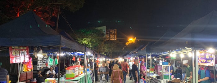Pasar Malam Di Kuantan / Pasar Malam Night Market In Bukit Sekilau