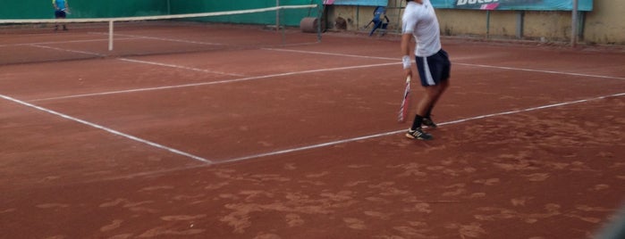 Club De Tenis Chicureo is one of Clubes de tenis.