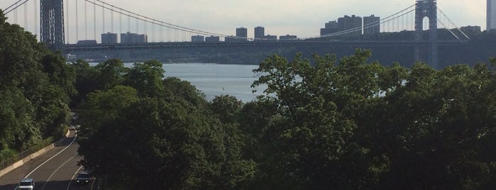 Fort Tryon Park is one of Tempat yang Disukai Gajtana.