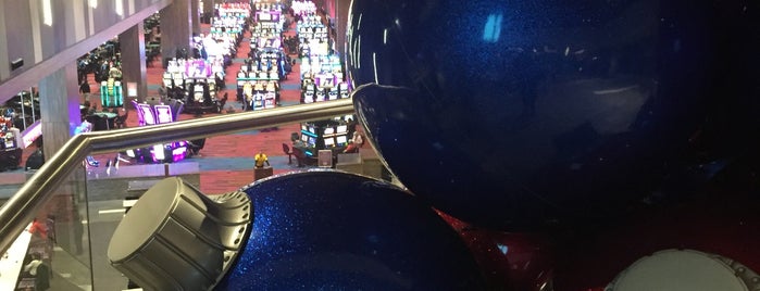 Harrah's Cherokee Valley River Casino is one of Andrea : понравившиеся места.