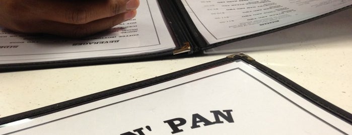 Pot N' Pan Restaurant is one of Breakfaast.