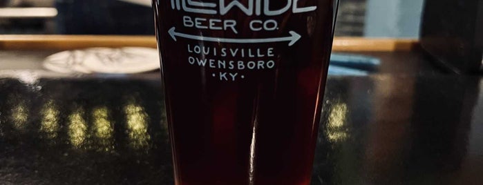 Mile Wide Beer Co. is one of Lieux qui ont plu à Greg.